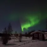 Private Riverside & Sauna - Northern Lights From Your Terrace Semesterbostad