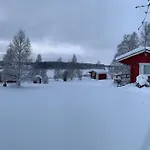 Semesterbostad Private Riverside & Sauna - Northern Lights From Your Terrace