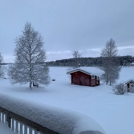 Сasa de vacaciones Private Riverside & Sauna - Northern Lights From Your Terrace *