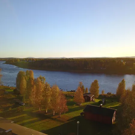 Private Riverside & Sauna - Northern Lights From Your Terrace Semesterbostad *