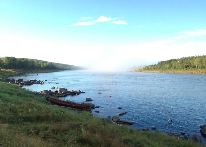 度假居 Riverside Beneath The Northern Lights 佩洛