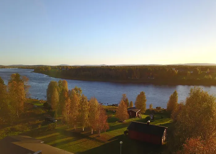 Riverside Beneath The Northern Lights Holiday home *